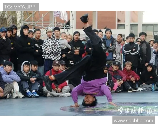 全国街舞大赛点评成都攀岩队展现卓越团队协作与默契配合